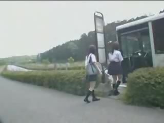 יפני צעיר גברת ו - maniac ב אוטובוס וידאו